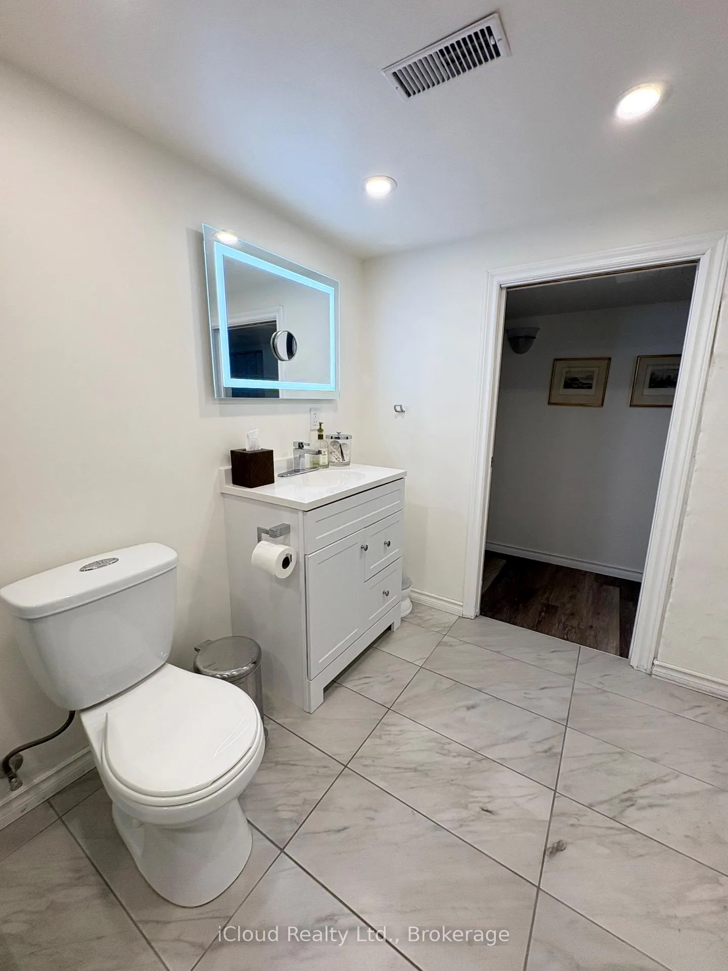 Photo 20 of 105 East 4th Street, Hamilton, Centremount — HOMEH