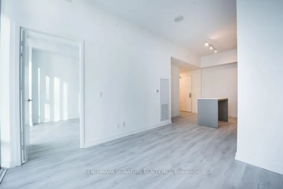 Photo 14 of Unit 1109, 33 Helendale Avenue, Toronto, Yonge-Eglinton — HOMEH