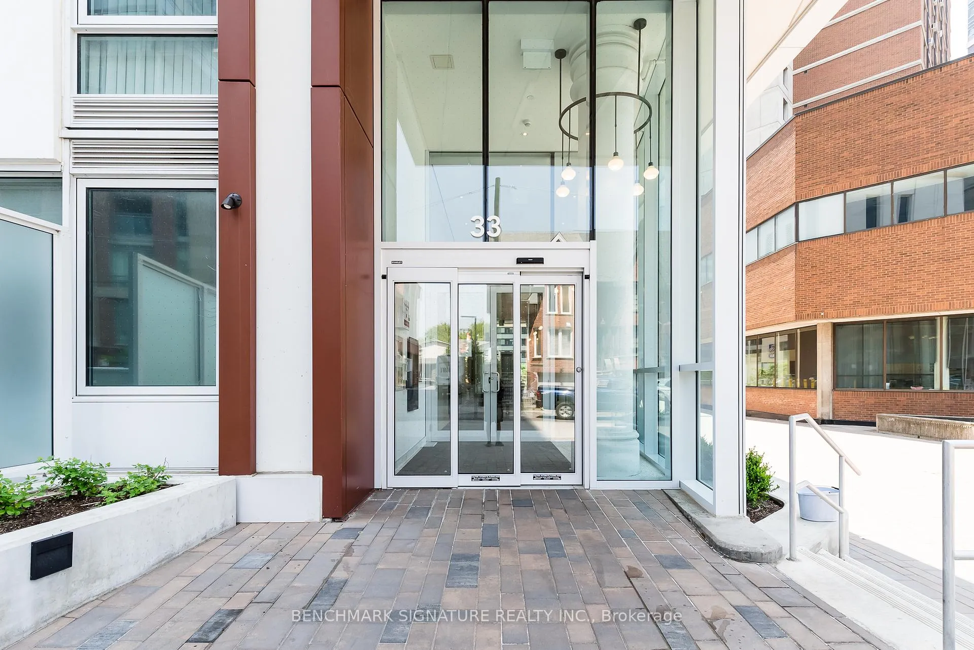 Photo 18 of Unit 1109, 33 Helendale Avenue, Toronto, Yonge-Eglinton — HOMEH