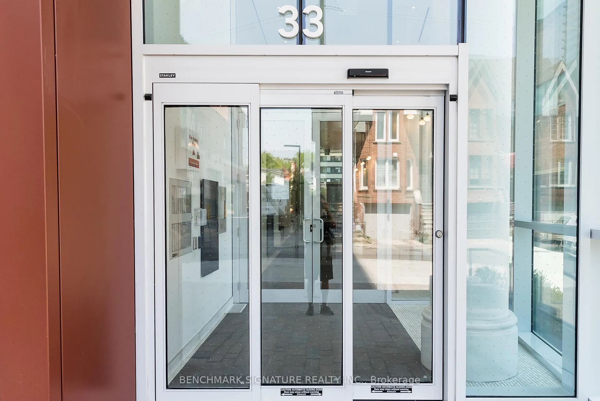 Photo 19 of Unit 1109, 33 Helendale Avenue, Toronto, Yonge-Eglinton — HOMEH
