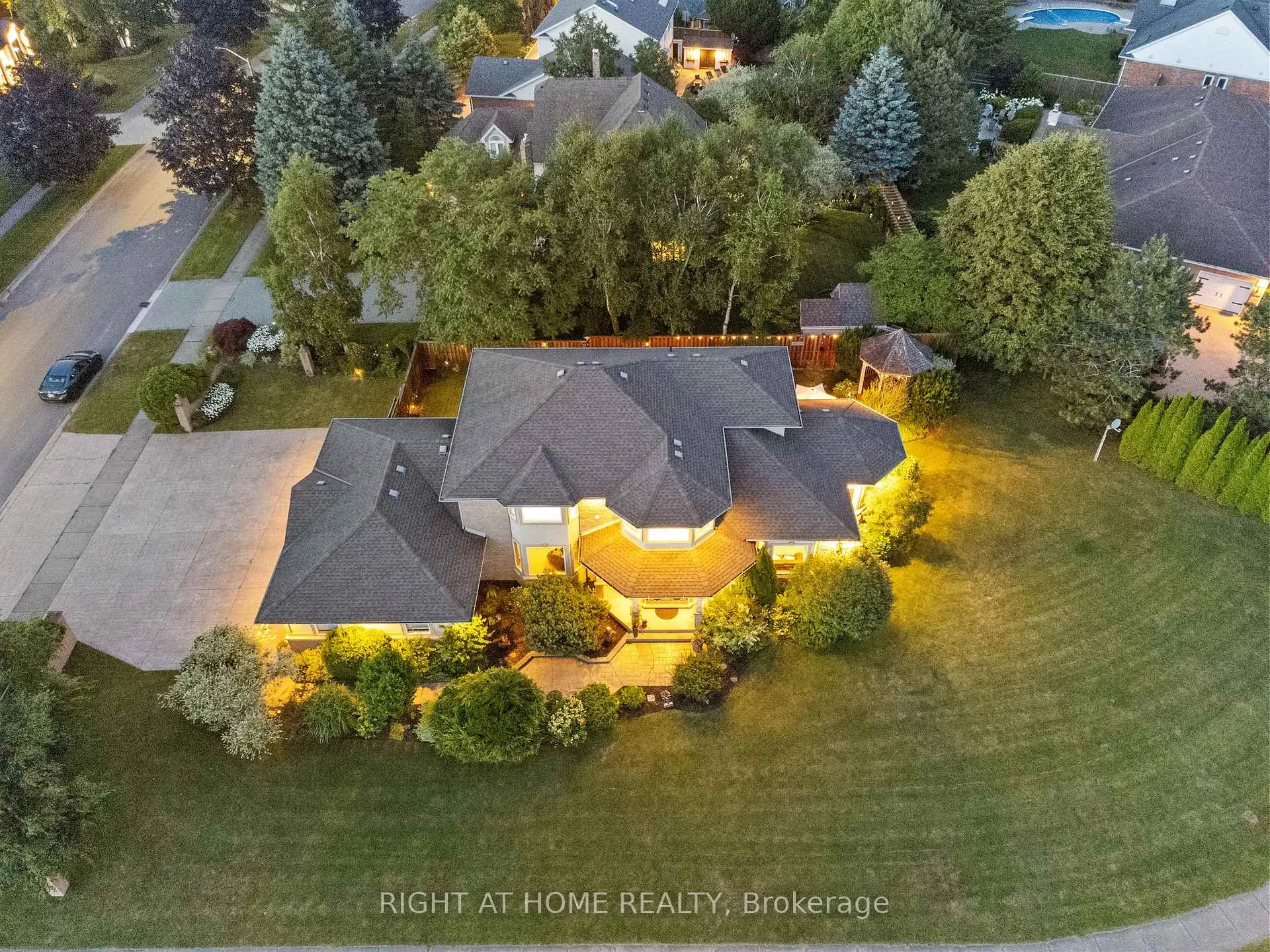 Photo 1 of 7775 St Augustine Crescent, Niagara Falls, Mt. Carmel — HOMEH