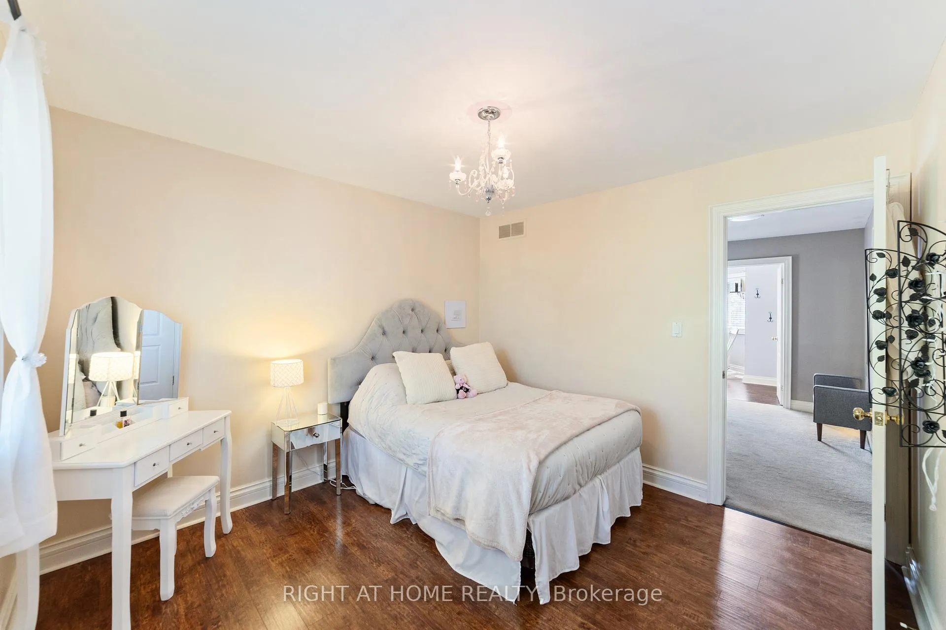 Photo 28 of 7775 St Augustine Crescent, Niagara Falls, Mt. Carmel — HOMEH