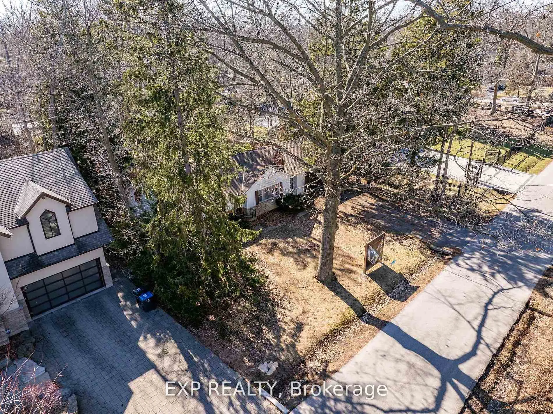 Photo 1 of 1252 Mona Road, Mississauga, Mineola — HOMEH
