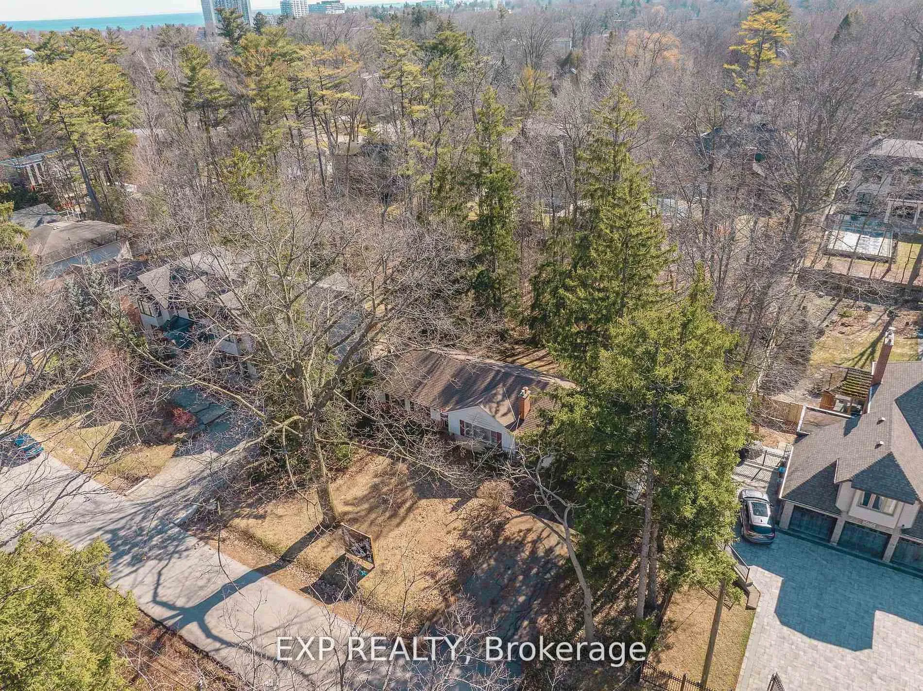 Photo 6 of 1252 Mona Road, Mississauga, Mineola — HOMEH