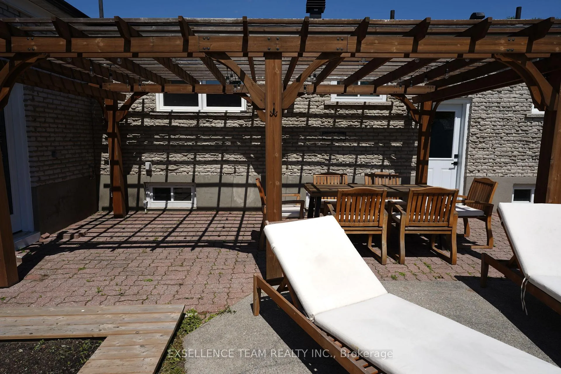 Photo 31 of 616 Surgenor Street W, Cornwall — HOMEH