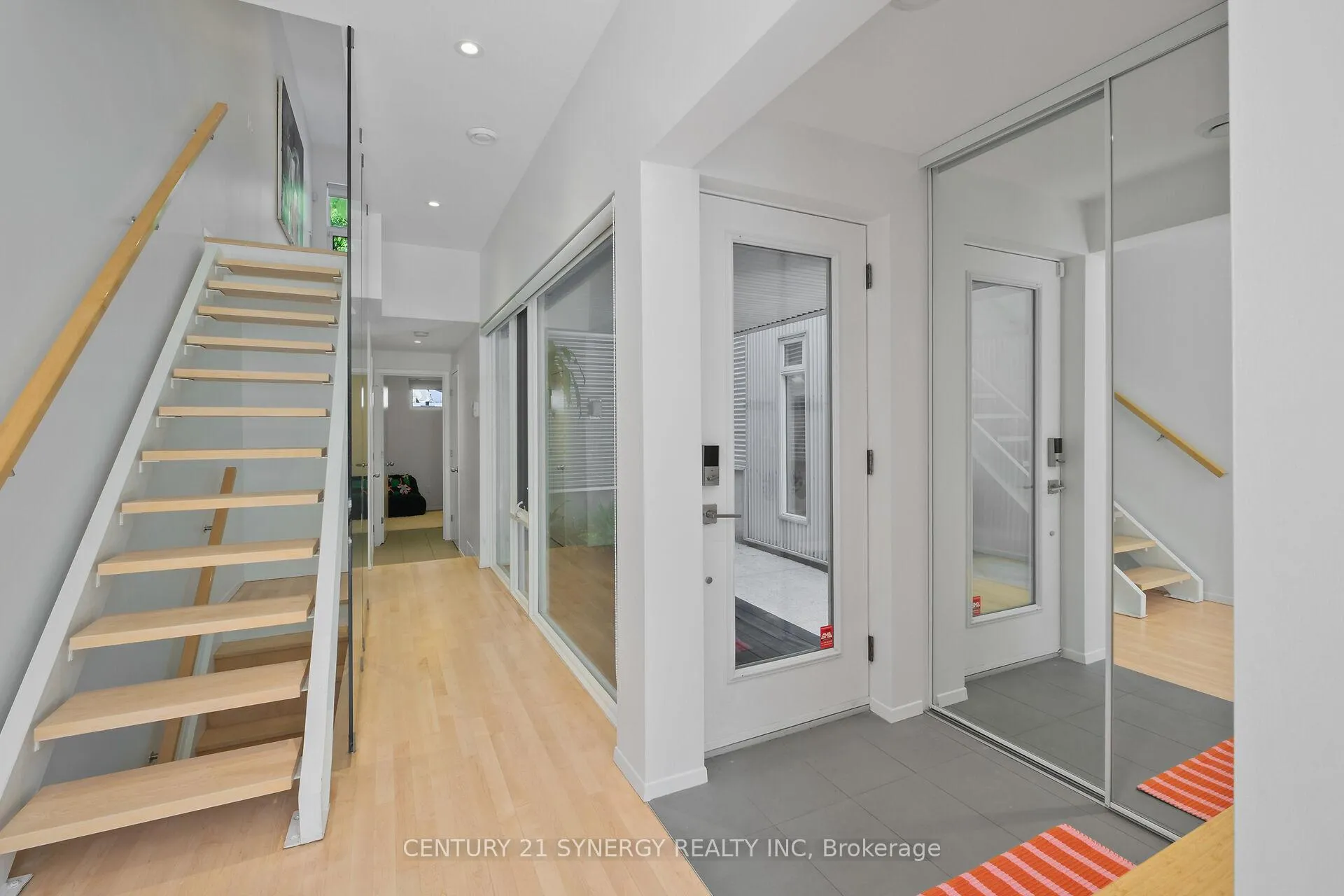 Photo 6 of 26 Stonehurst Avenue, Ottawa, Mechanicsville — HOMEH
