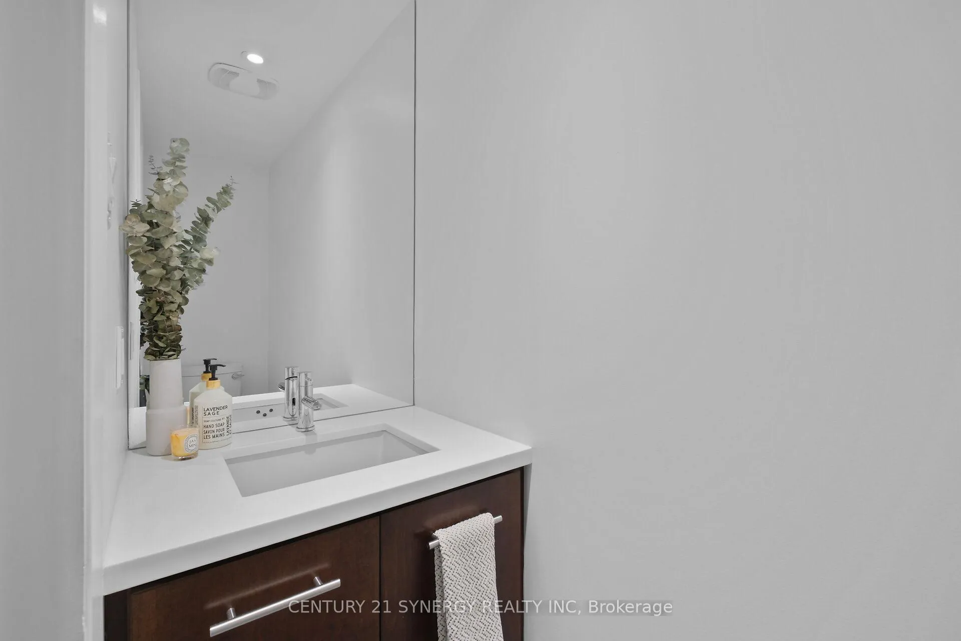 Photo 11 of 26 Stonehurst Avenue, Ottawa, Mechanicsville — HOMEH