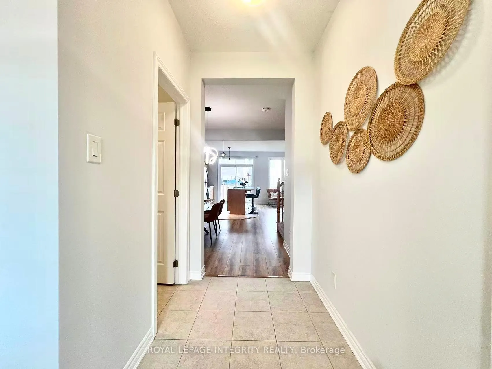 Photo 6 of 422 Cope Drive, Ottawa, Kanata - Emerald Meadows/Trailwest — HOMEH