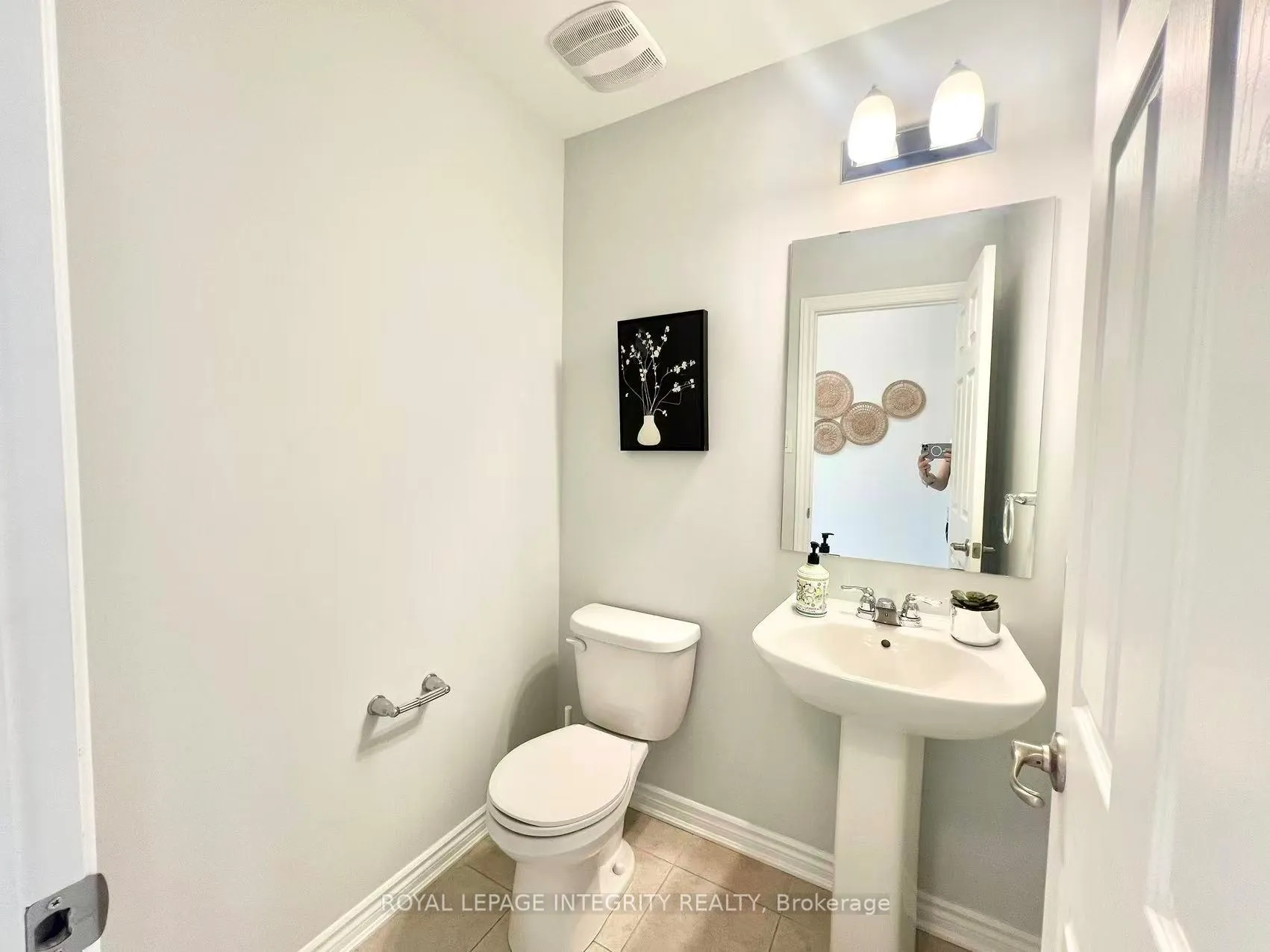 Photo 7 of 422 Cope Drive, Ottawa, Kanata - Emerald Meadows/Trailwest — HOMEH