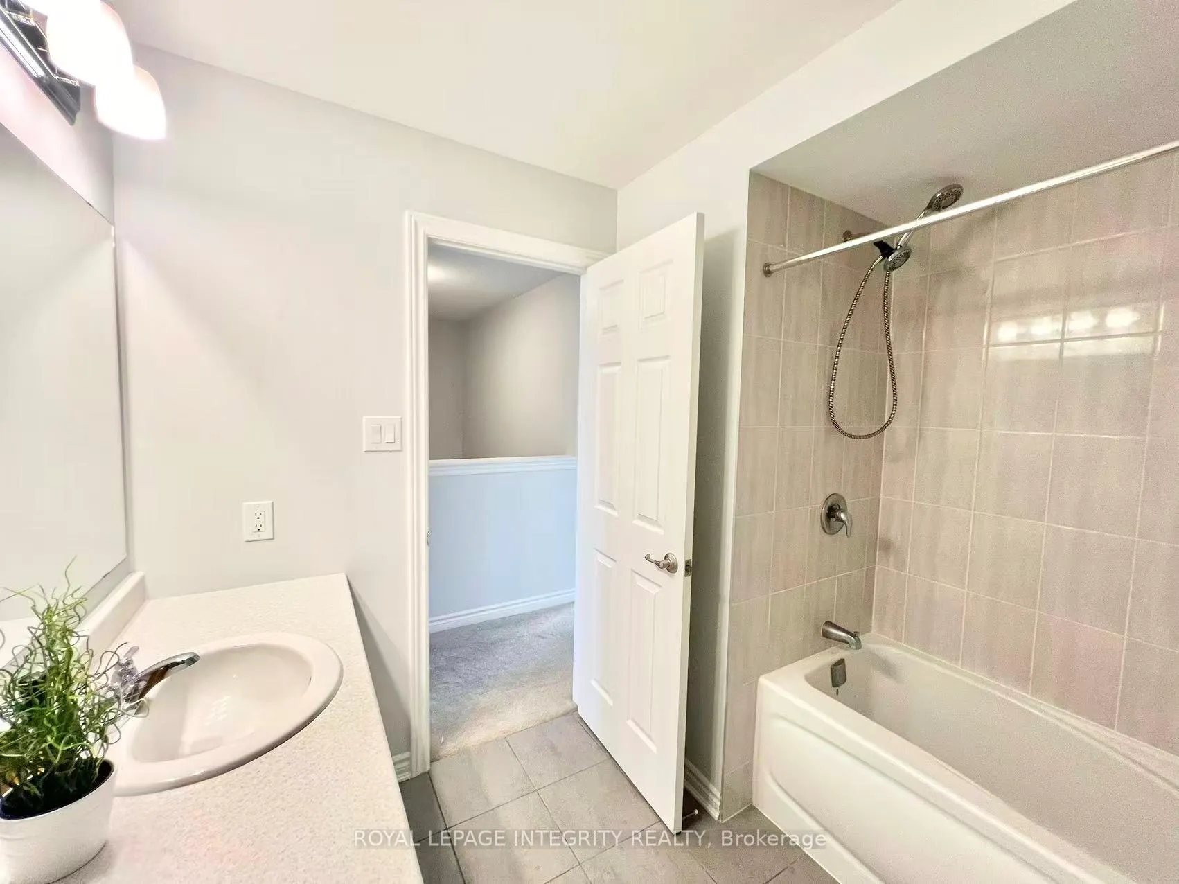 Photo 30 of 422 Cope Drive, Ottawa, Kanata - Emerald Meadows/Trailwest — HOMEH