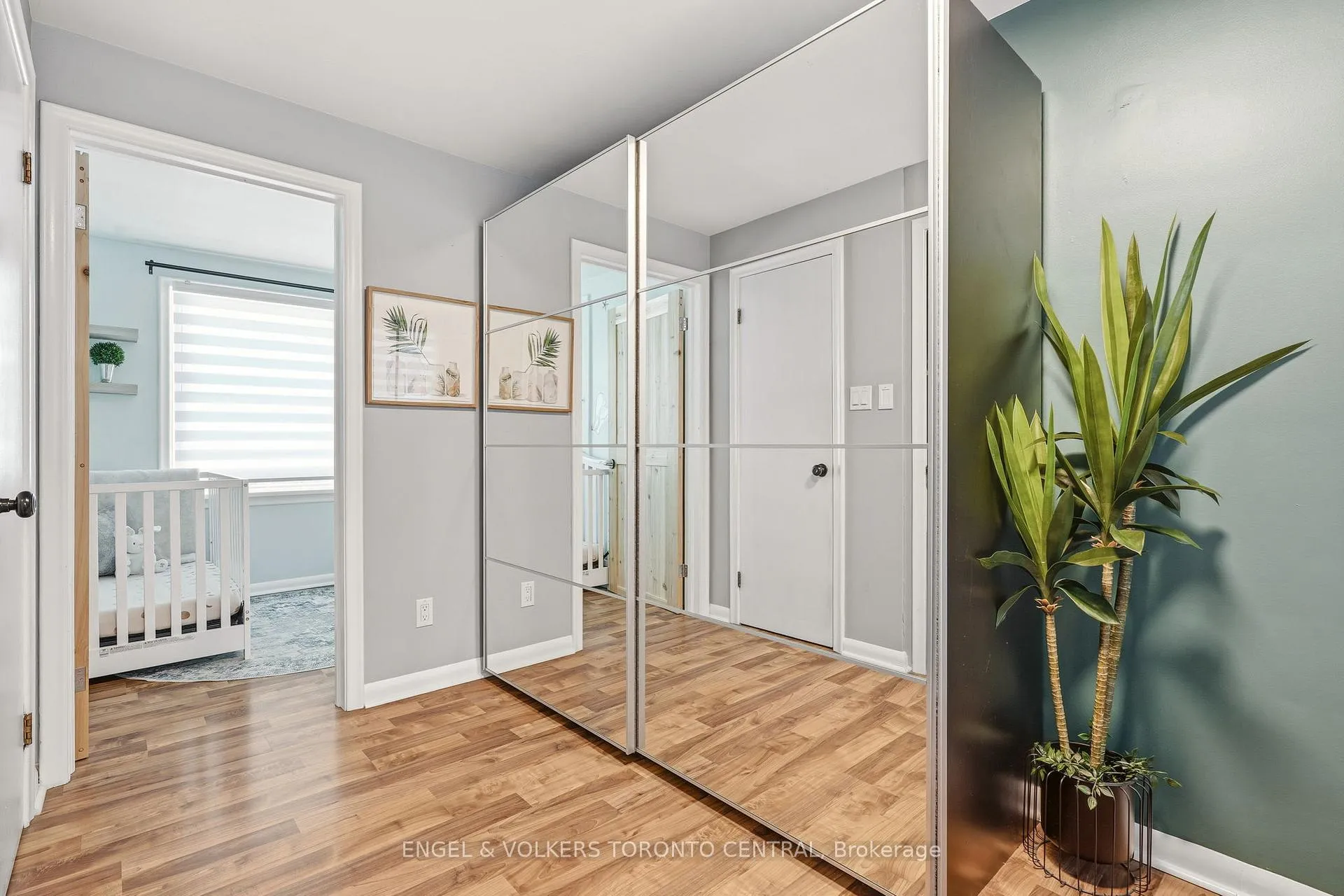 Photo 32 of 101 Irene Avenue, Hamilton, Stoney Creek — HOMEH