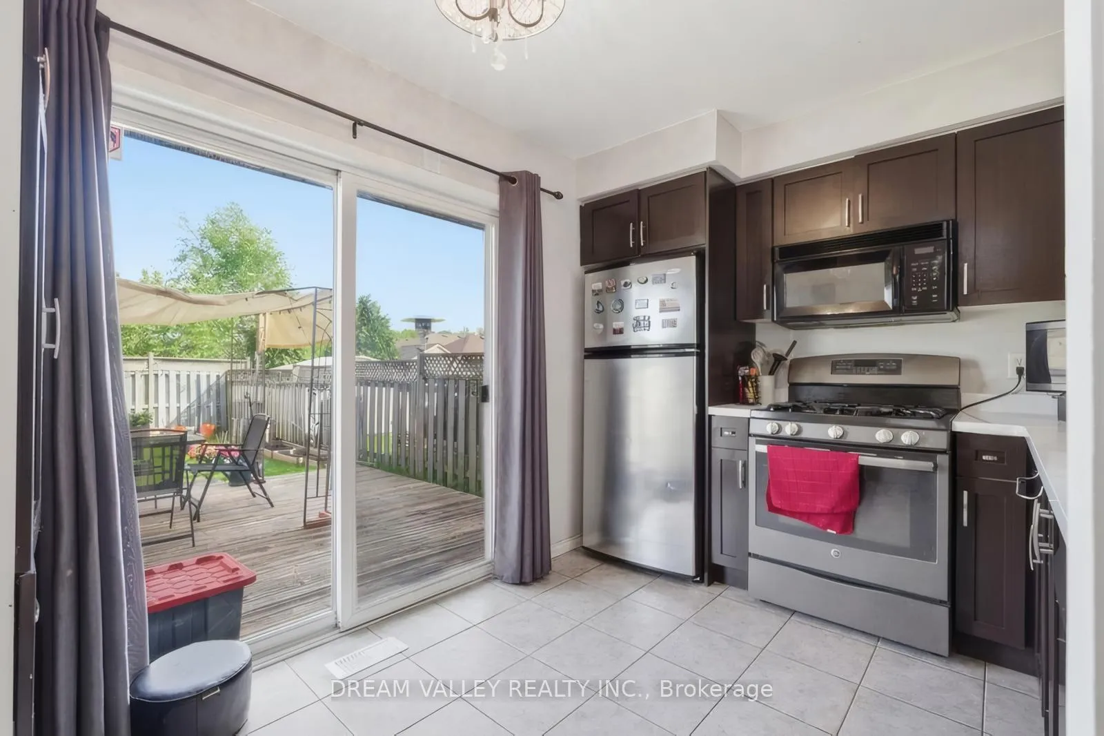 Photo 11 of 54 Bailey Avenue, Guelph, Riverside Park — HOMEH