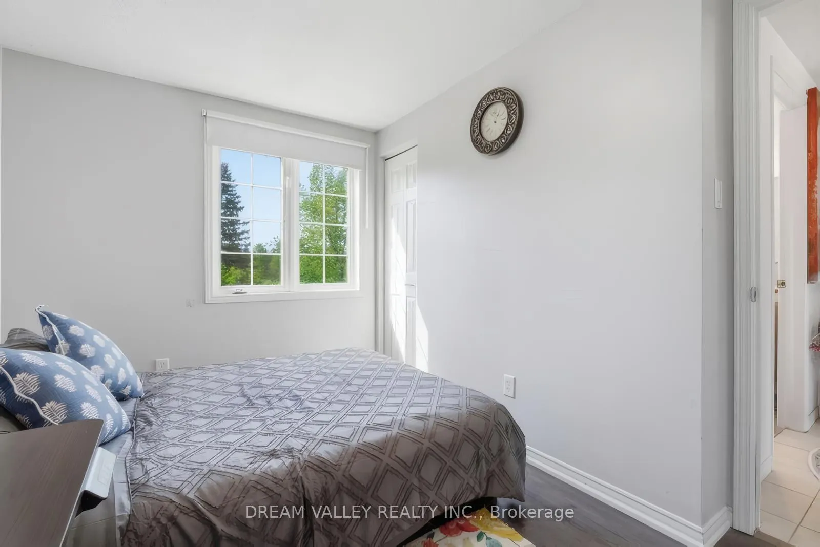 Photo 18 of 54 Bailey Avenue, Guelph, Riverside Park — HOMEH