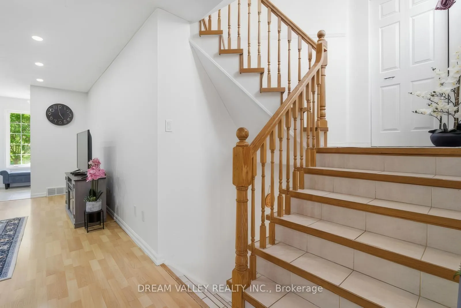 Photo 14 of 54 Bailey Avenue, Guelph, Riverside Park — HOMEH
