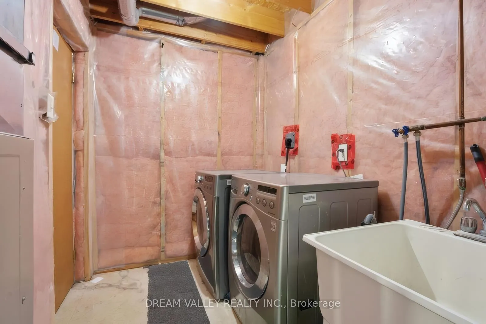 Photo 32 of 54 Bailey Avenue, Guelph, Riverside Park — HOMEH