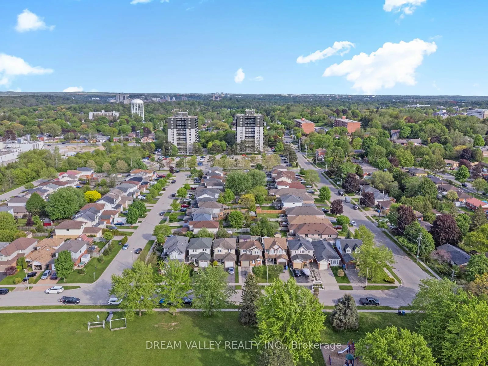 Photo 41 of 54 Bailey Avenue, Guelph, Riverside Park — HOMEH