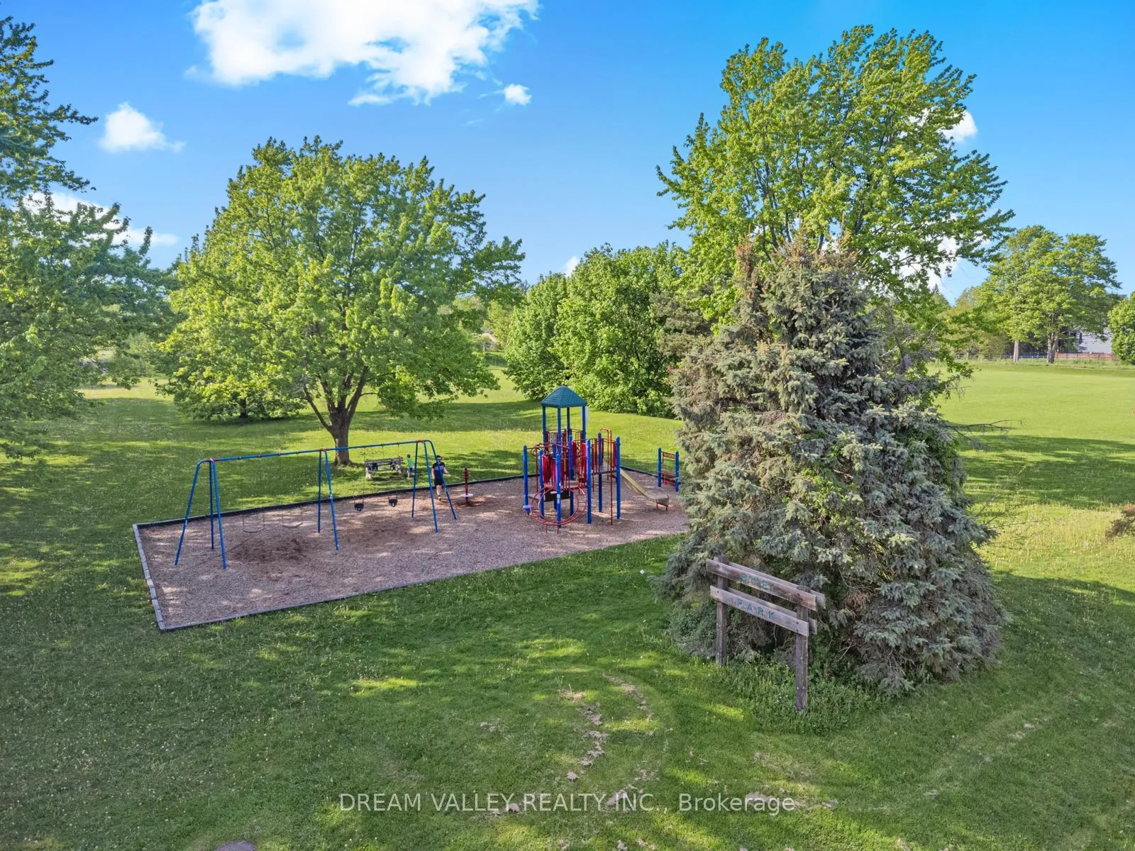 Photo 50 of 54 Bailey Avenue, Guelph, Riverside Park — HOMEH
