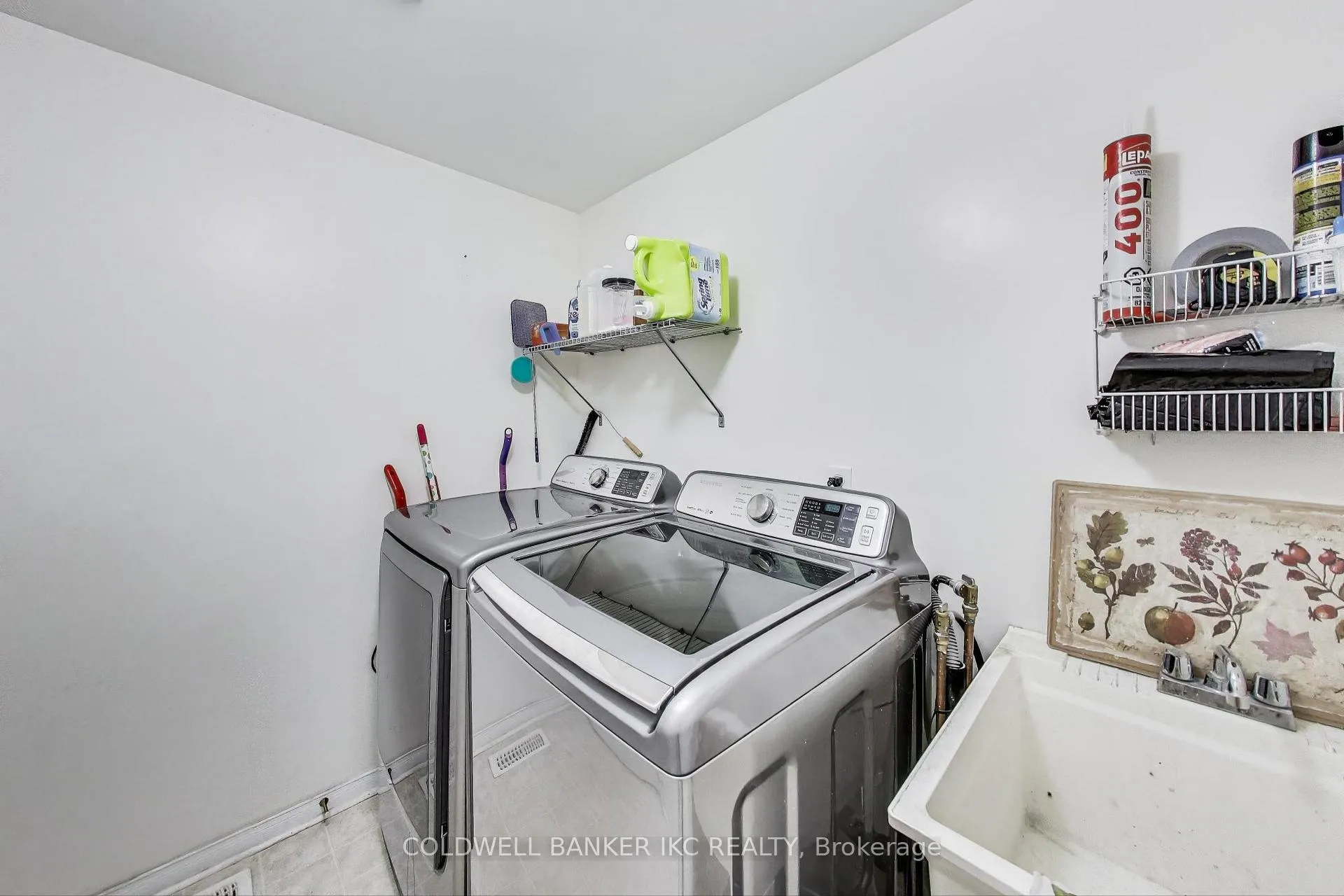 Photo 12 of 16 Melina Lane, Whitby, Brooklin — HOMEH
