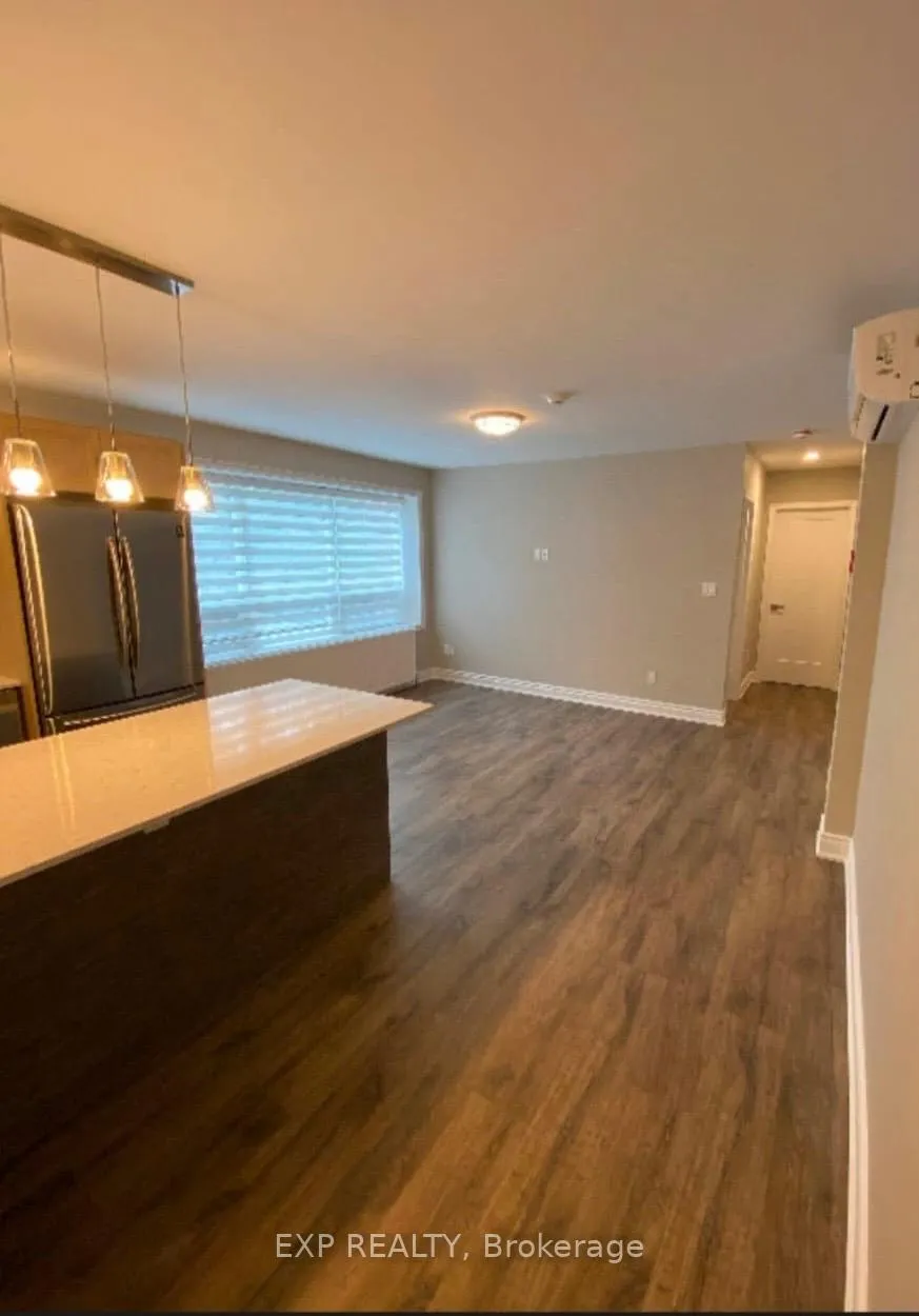 Photo 6 of Unit Unit 4, 100 West Avenue S, Hamilton, Stinson — HOMEH