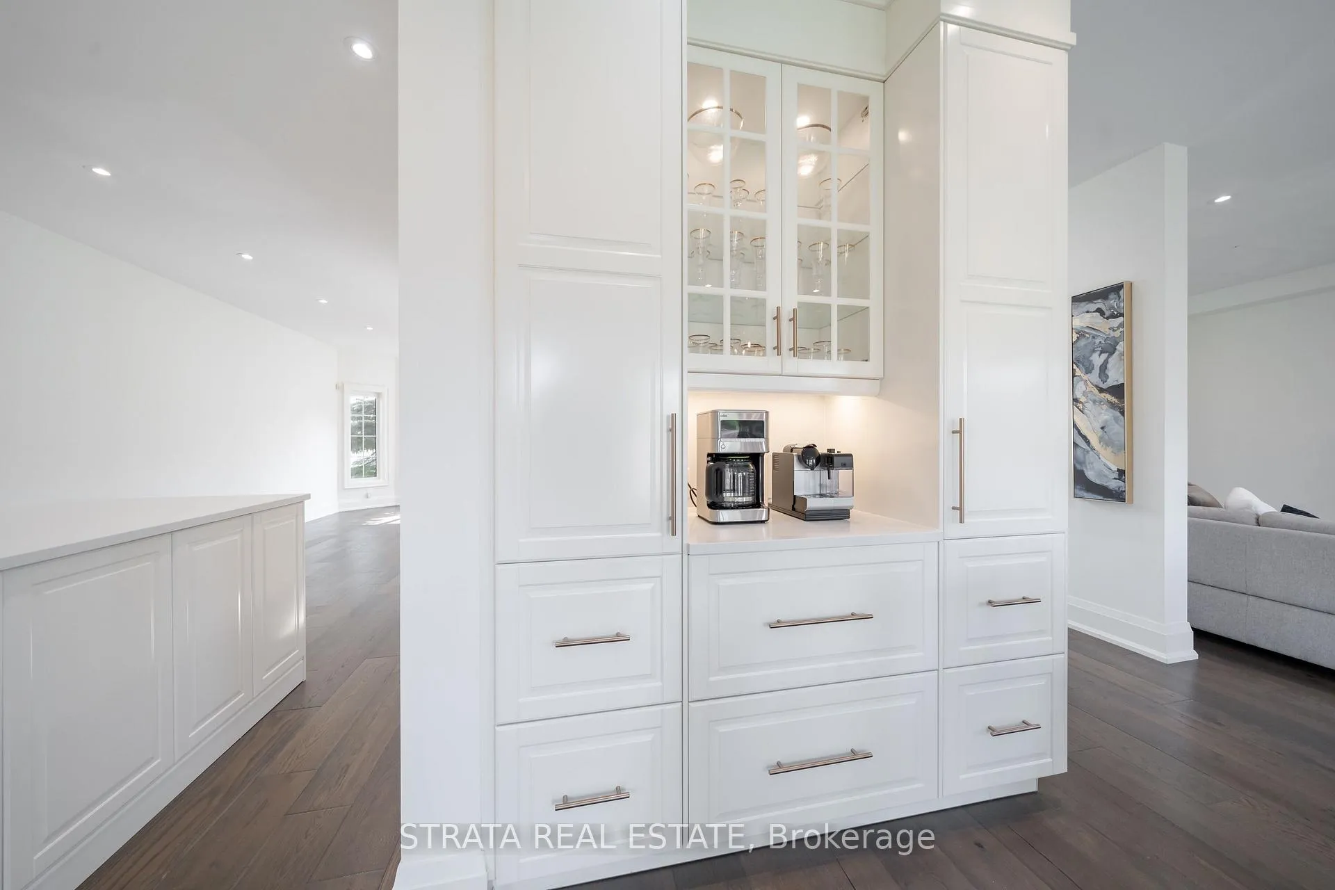Photo 9 of 39 Dunblane Avenue, Vaughan, Maple — HOMEH