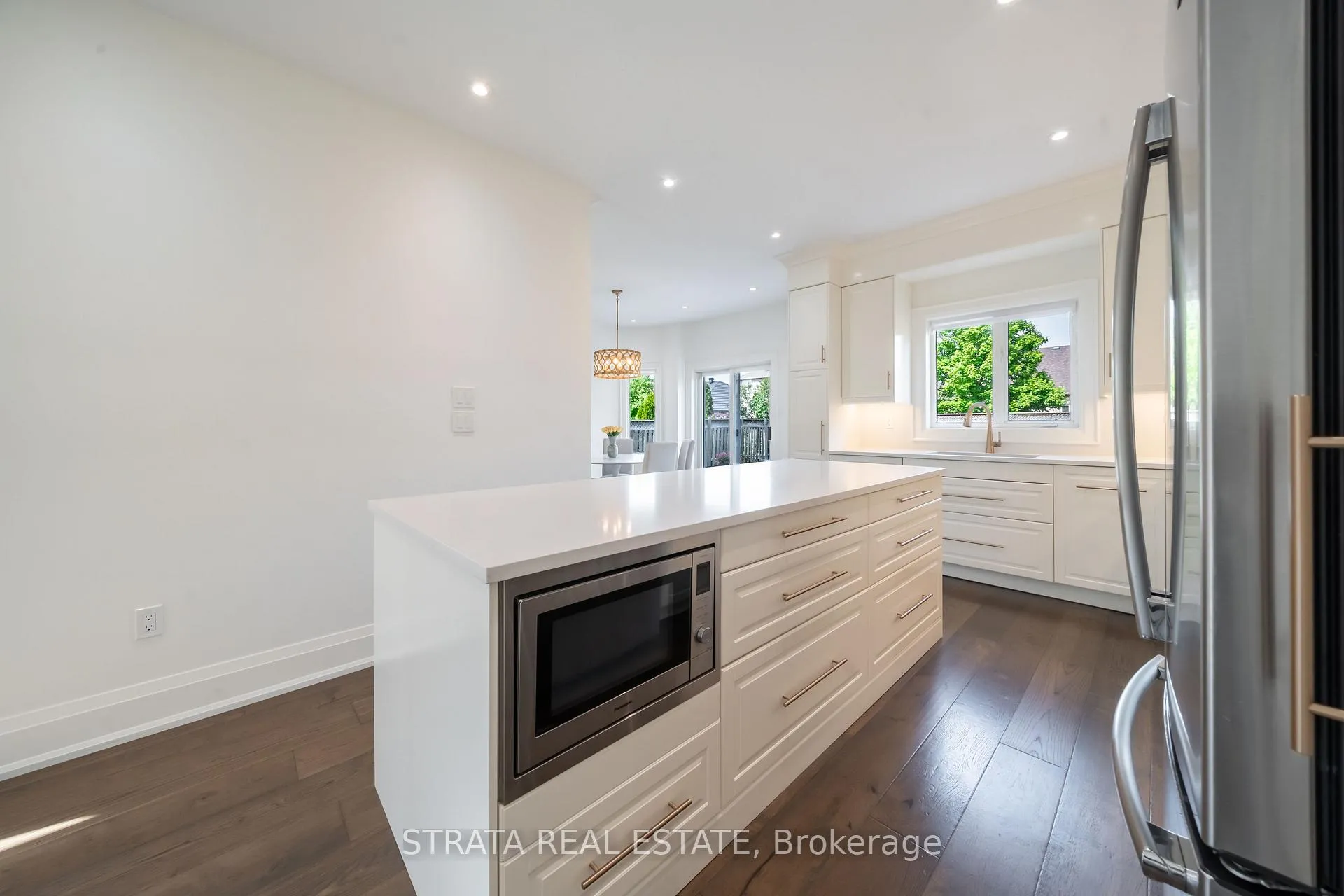 Photo 13 of 39 Dunblane Avenue, Vaughan, Maple — HOMEH