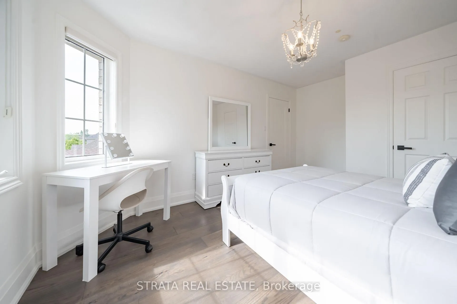 Photo 23 of 39 Dunblane Avenue, Vaughan, Maple — HOMEH