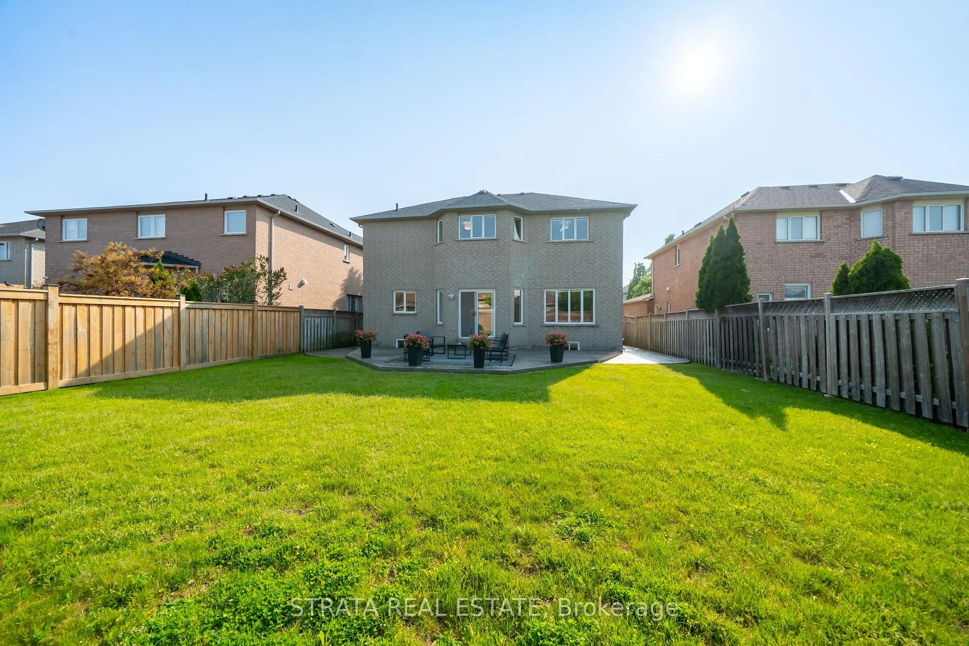 Photo 39 of 39 Dunblane Avenue, Vaughan, Maple — HOMEH
