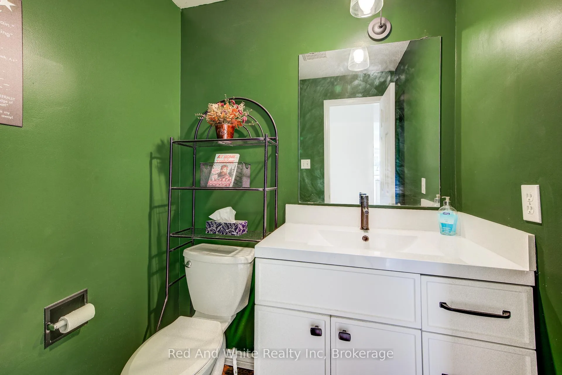 Photo 6 of 13 Gateview Drive, Waterloo, Westvale — HOMEH