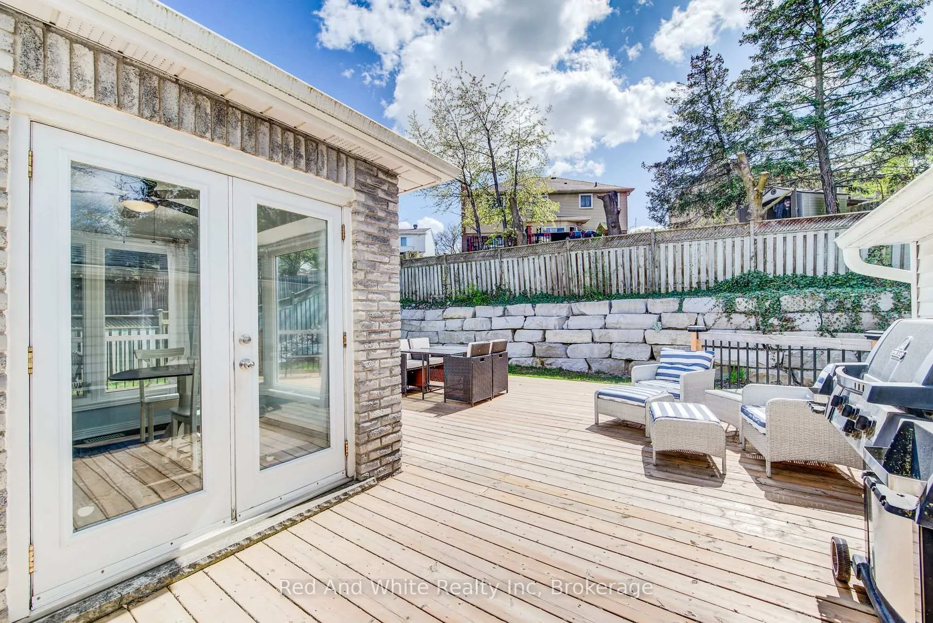 Photo 33 of 13 Gateview Drive, Waterloo, Westvale — HOMEH
