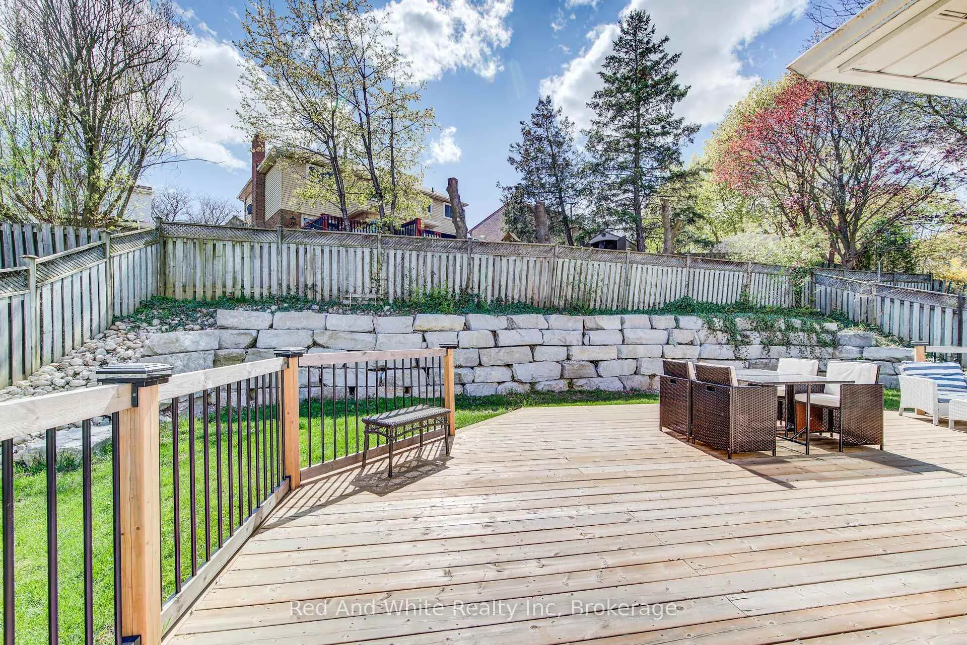 Photo 35 of 13 Gateview Drive, Waterloo, Westvale — HOMEH