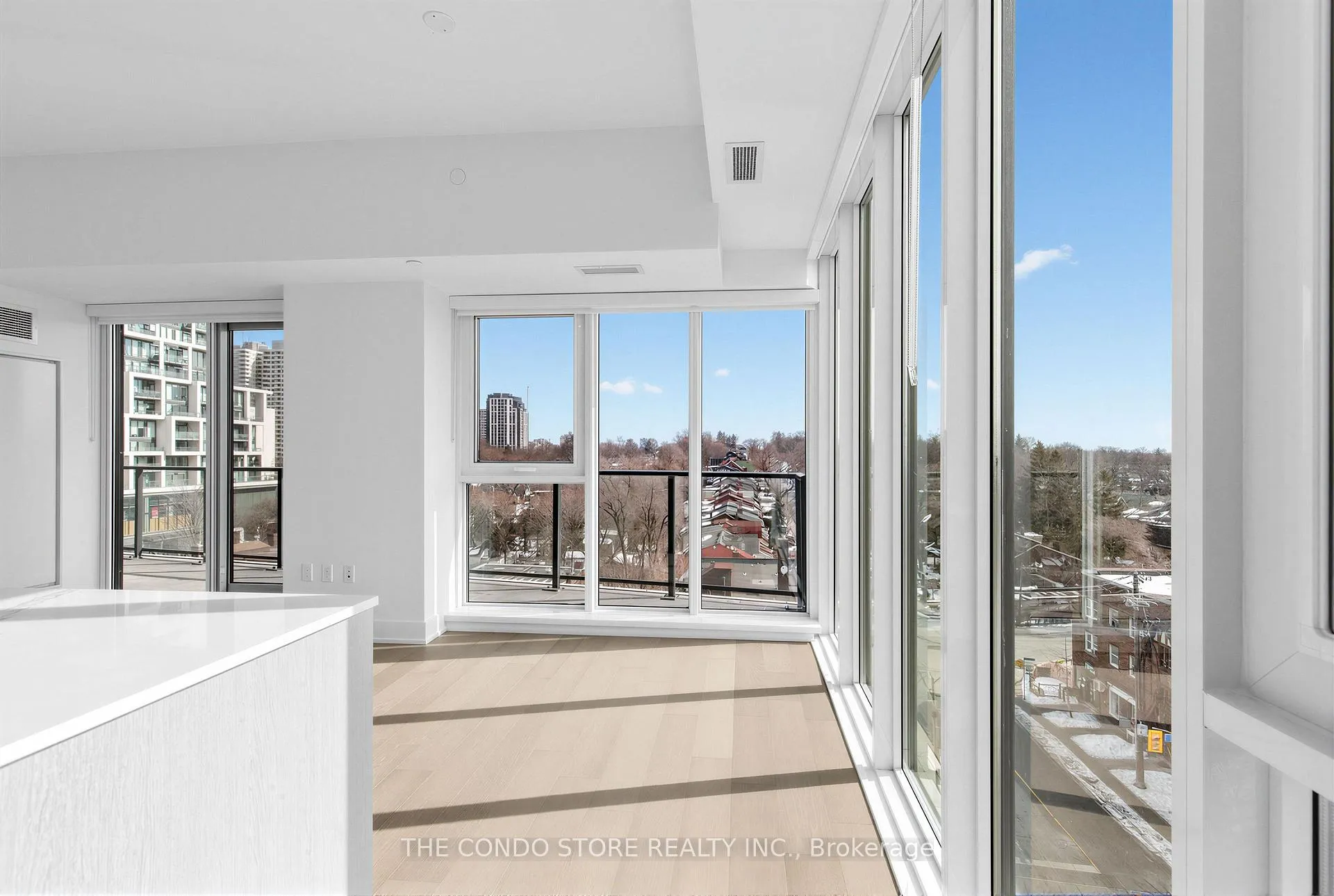 Photo 5 of Unit 602, 8 Manor Road W, Toronto, Yonge-Eglinton — HOMEH