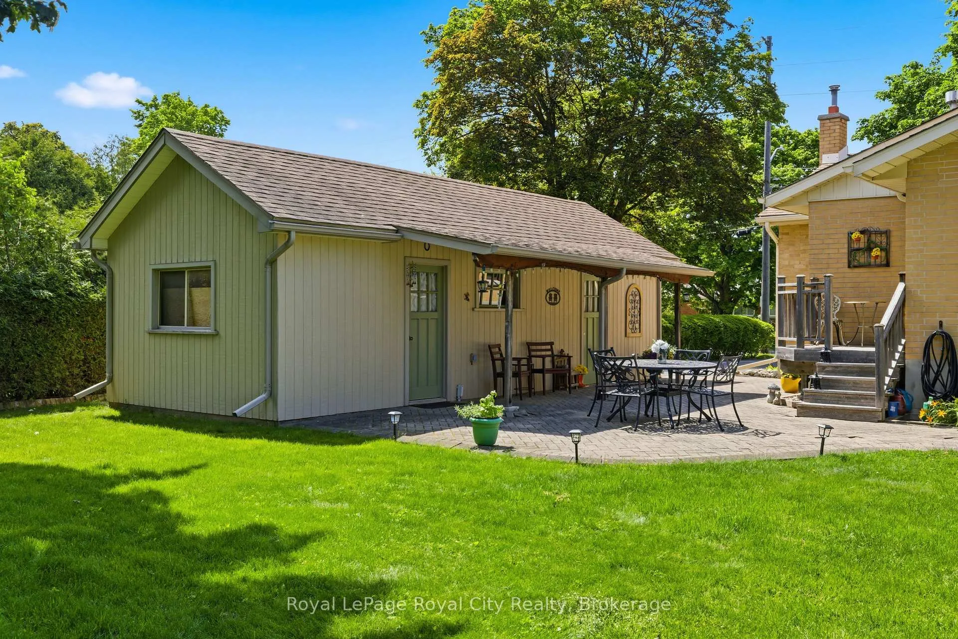 Photo 6 of 92 Dean Avenue, Guelph, Dovercliffe Park/Old University — HOMEH