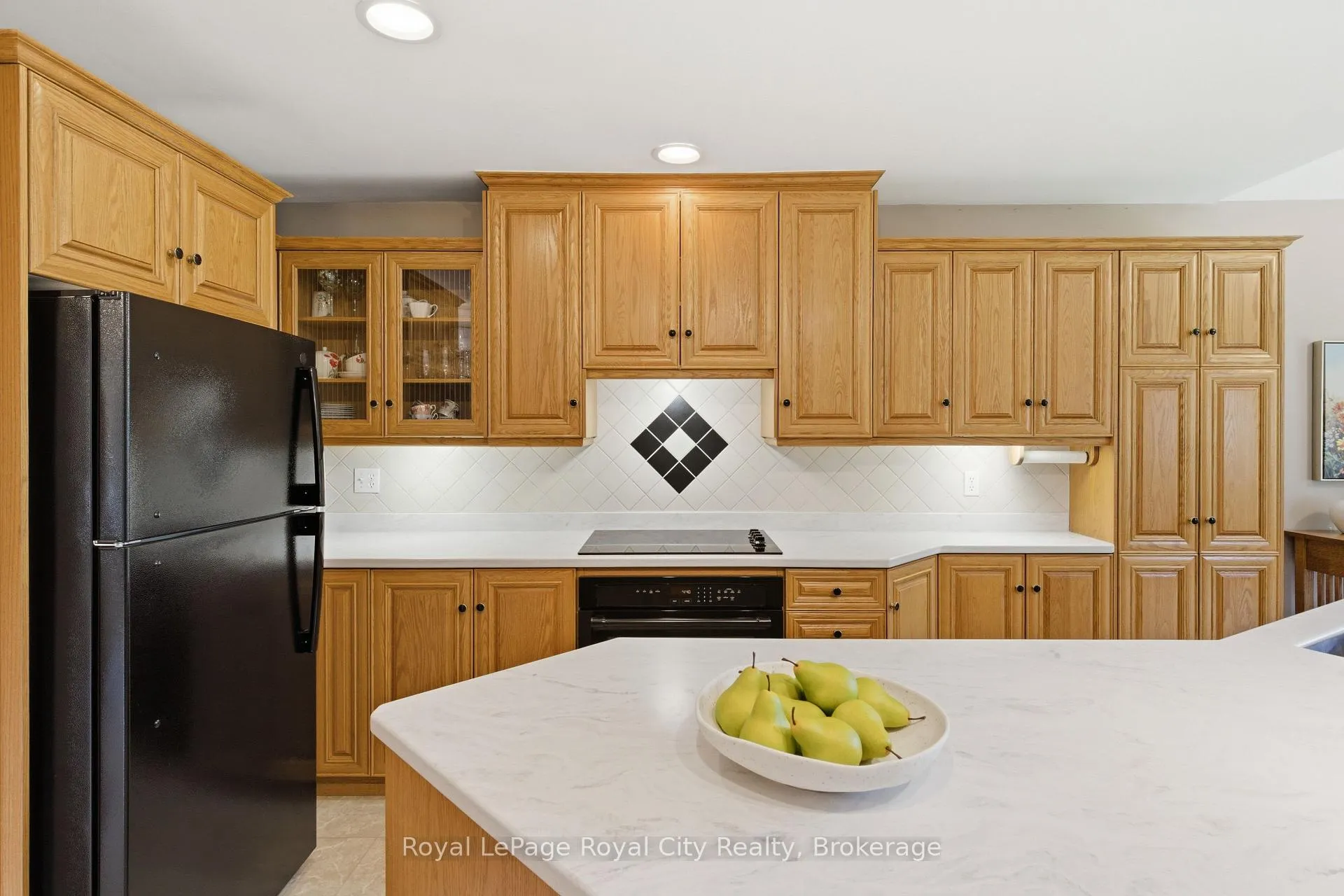 Photo 11 of 92 Dean Avenue, Guelph, Dovercliffe Park/Old University — HOMEH