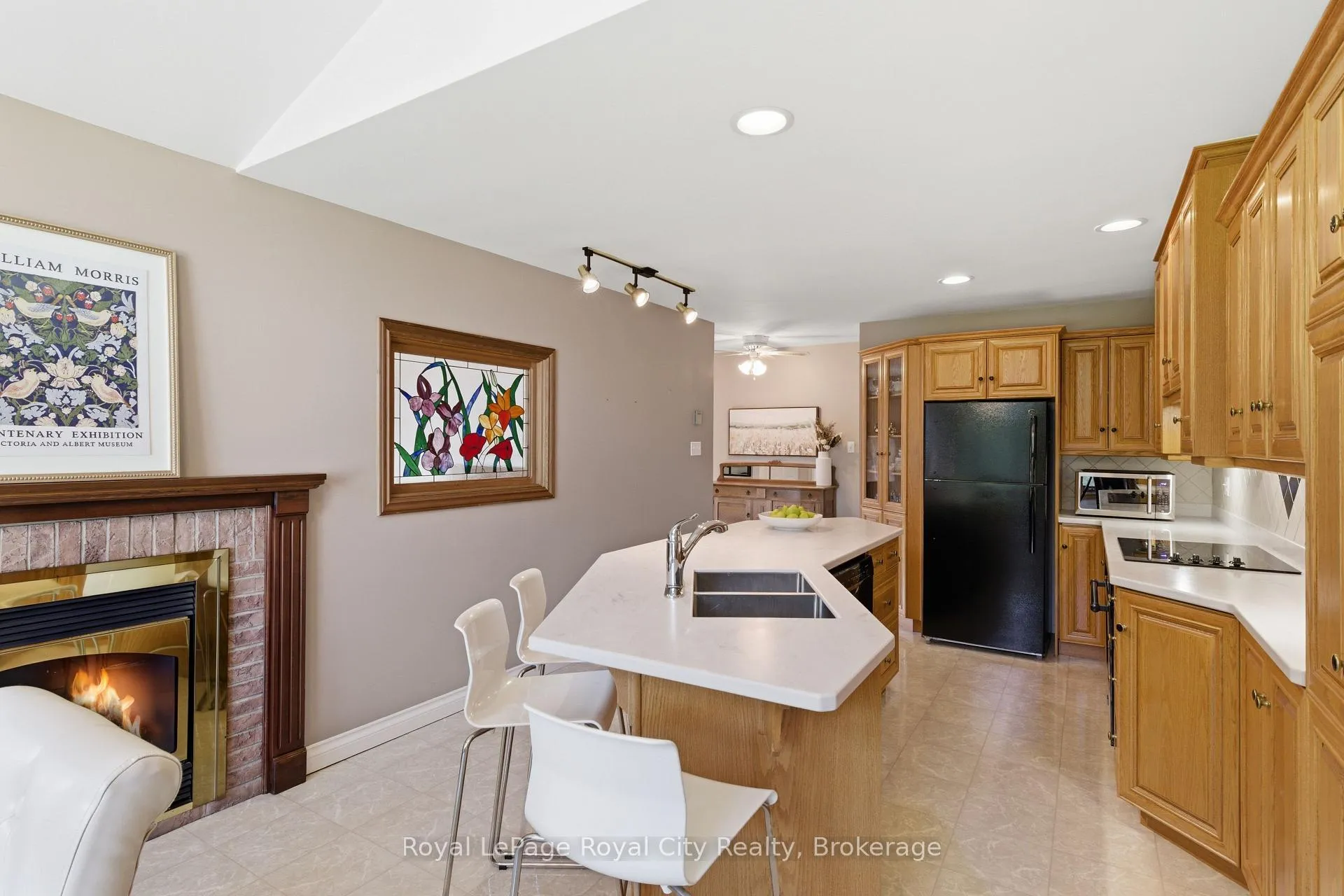 Photo 13 of 92 Dean Avenue, Guelph, Dovercliffe Park/Old University — HOMEH