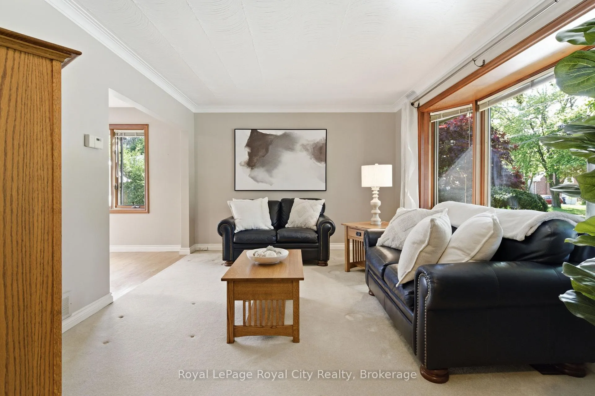 Photo 19 of 92 Dean Avenue, Guelph, Dovercliffe Park/Old University — HOMEH