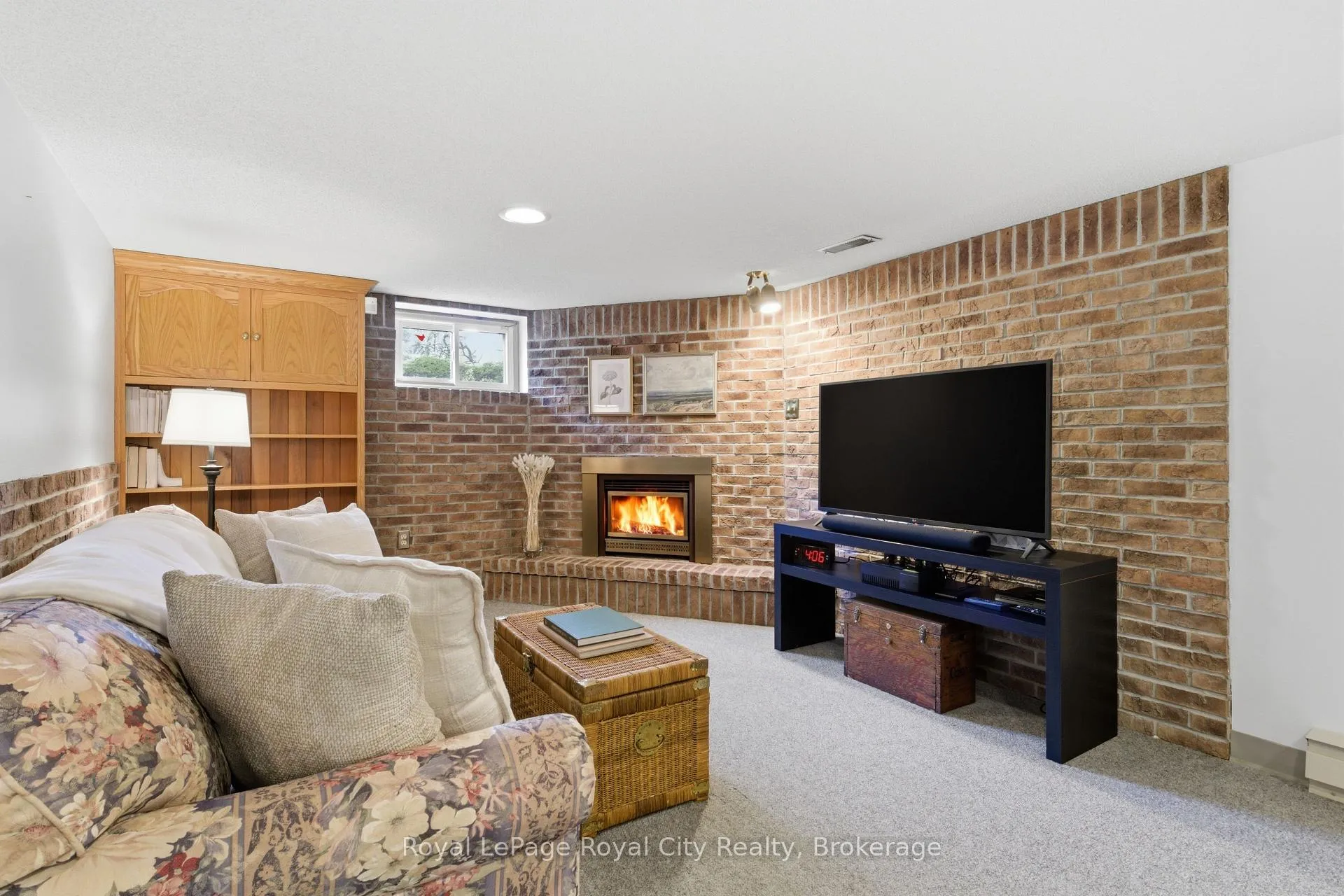 Photo 30 of 92 Dean Avenue, Guelph, Dovercliffe Park/Old University — HOMEH