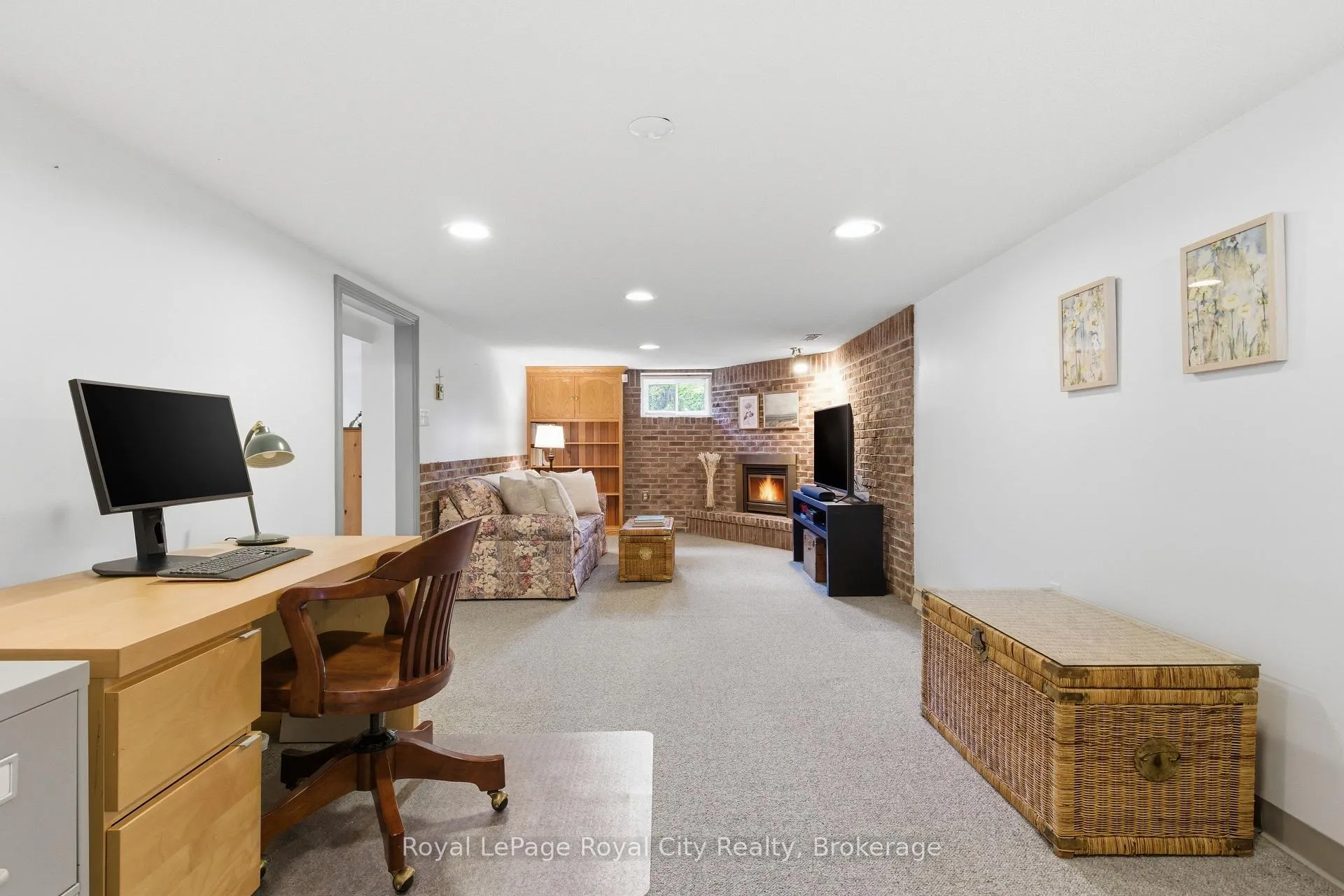 Photo 31 of 92 Dean Avenue, Guelph, Dovercliffe Park/Old University — HOMEH