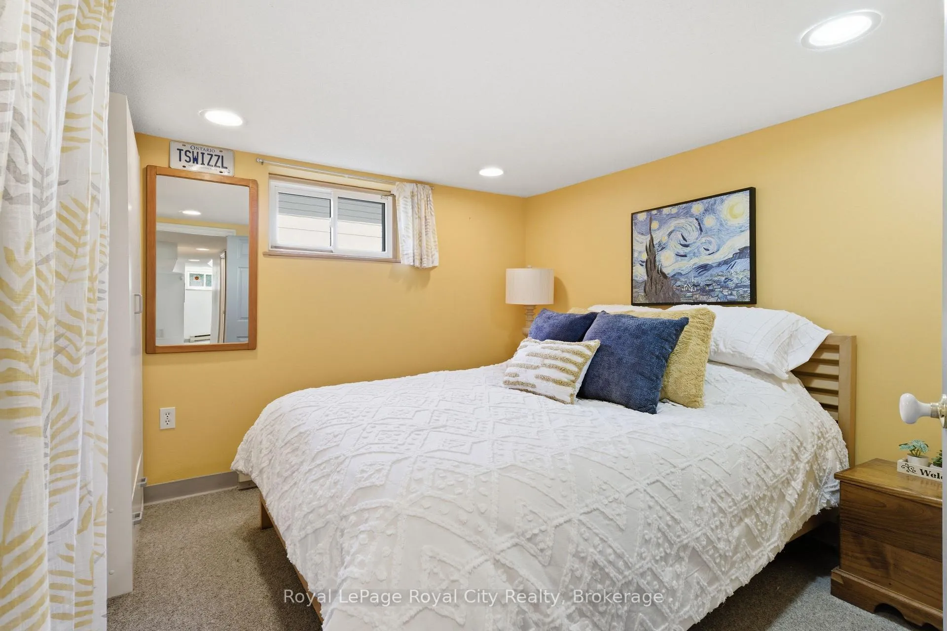 Photo 35 of 92 Dean Avenue, Guelph, Dovercliffe Park/Old University — HOMEH