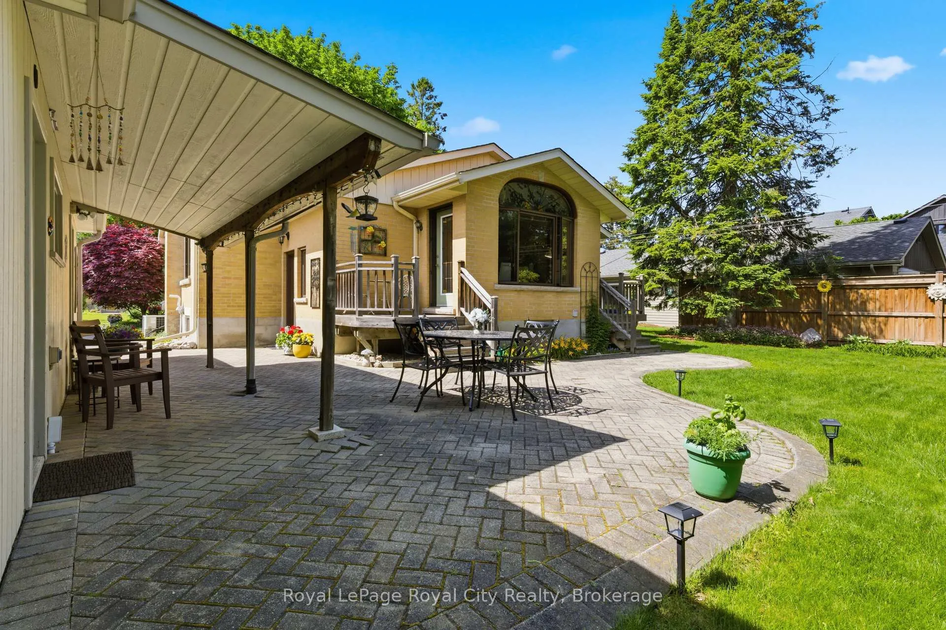Photo 45 of 92 Dean Avenue, Guelph, Dovercliffe Park/Old University — HOMEH