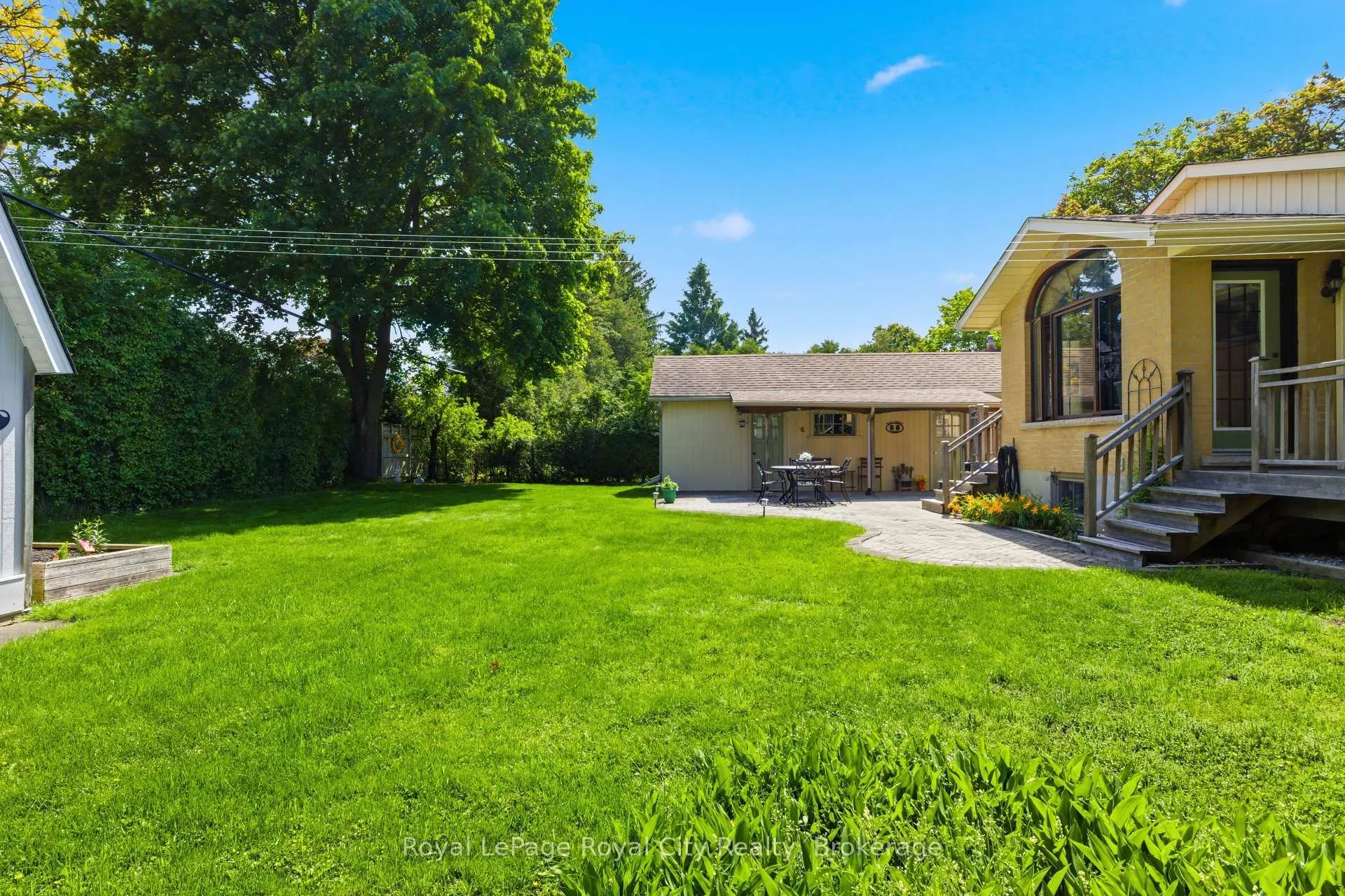 Photo 47 of 92 Dean Avenue, Guelph, Dovercliffe Park/Old University — HOMEH