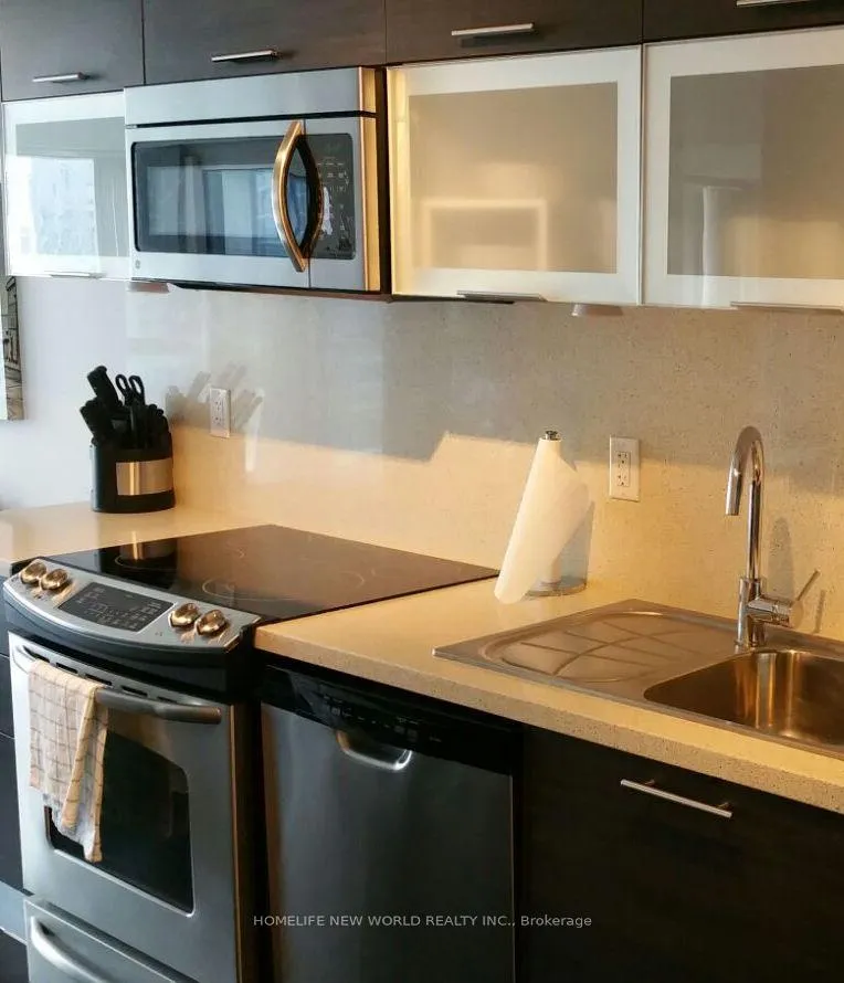 Photo 10 of Unit 2116, 386 Yonge Street, Toronto, Bay Street Corridor — HOMEH