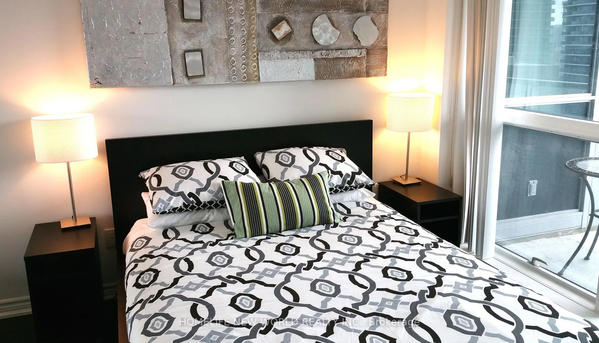 Photo 16 of Unit 2116, 386 Yonge Street, Toronto, Bay Street Corridor — HOMEH