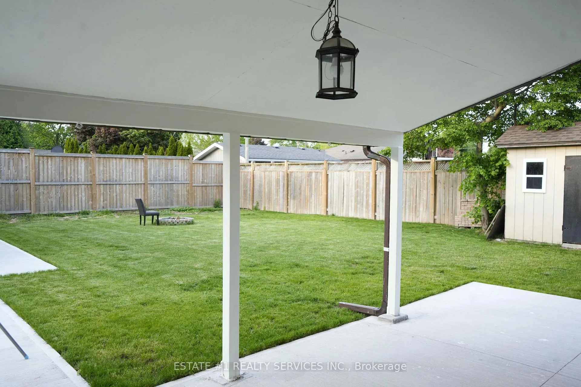 Photo 7 of 6671 Russell Street, Niagara Falls, Stamford — HOMEH