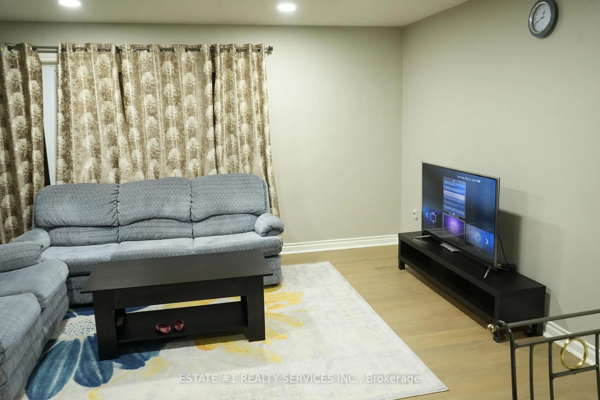 Photo 12 of 6671 Russell Street, Niagara Falls, Stamford — HOMEH