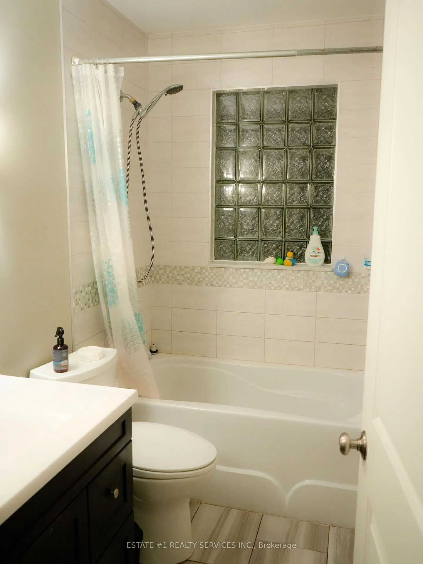 Photo 15 of 6671 Russell Street, Niagara Falls, Stamford — HOMEH