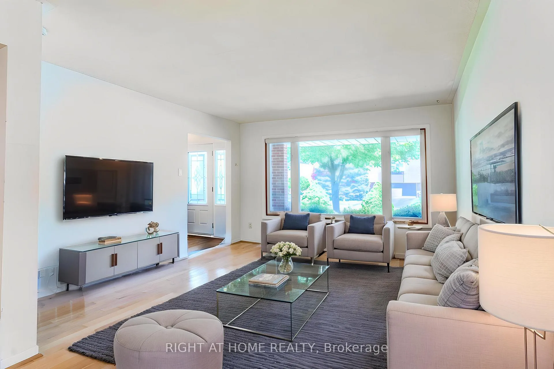 Photo 13 of 47 Shieldmark Crescent, Markham, Royal Orchard — HOMEH