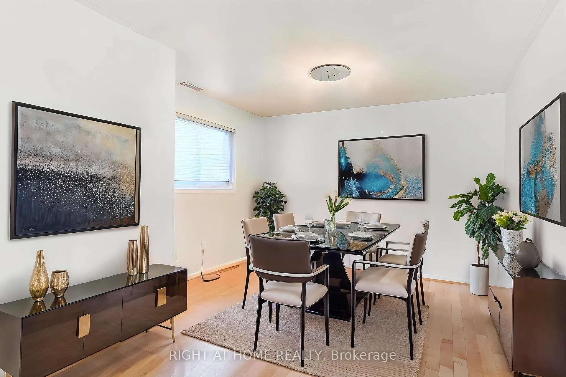 Photo 20 of 47 Shieldmark Crescent, Markham, Royal Orchard — HOMEH