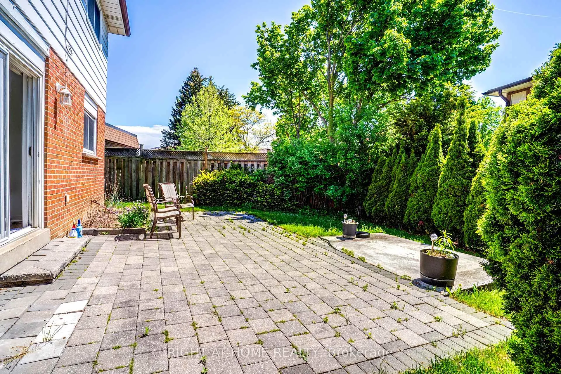 Photo 44 of 47 Shieldmark Crescent, Markham, Royal Orchard — HOMEH