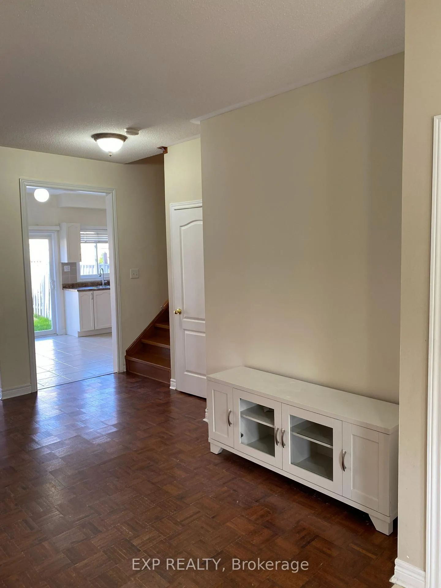Photo 4 of 303 Andrews Trail, Milton, Clarke — HOMEH