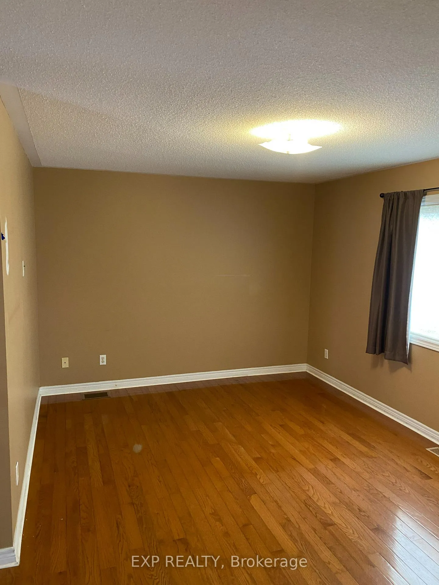 Photo 8 of 303 Andrews Trail, Milton, Clarke — HOMEH
